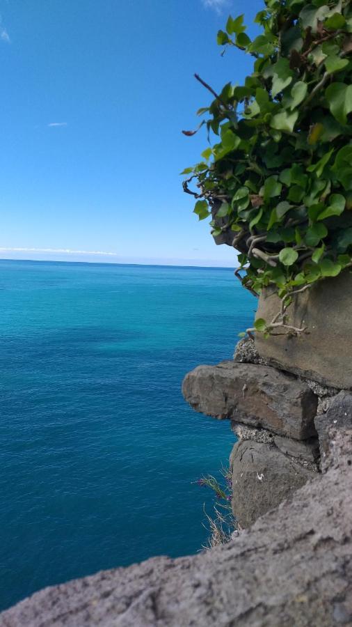 Affittacamere Il Timone Corniglia Bagian luar foto