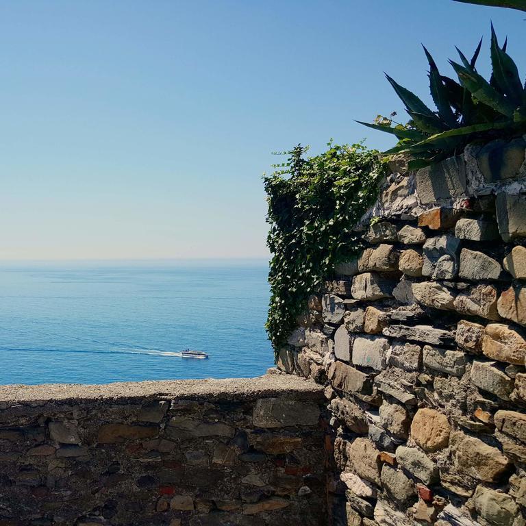 Affittacamere Il Timone Corniglia Bagian luar foto