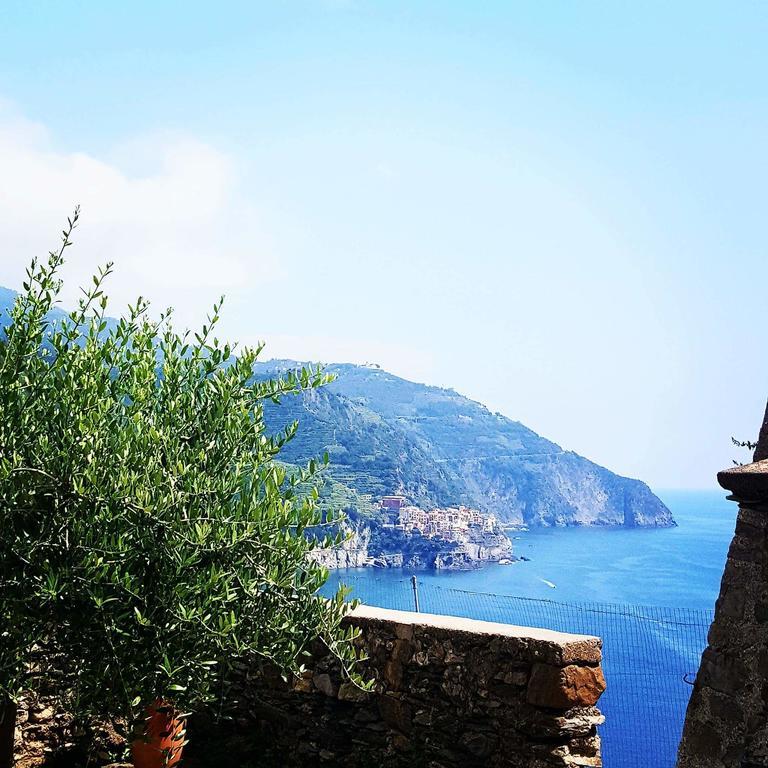 Affittacamere Il Timone Corniglia Bagian luar foto